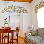 Xirafis Apartamento *